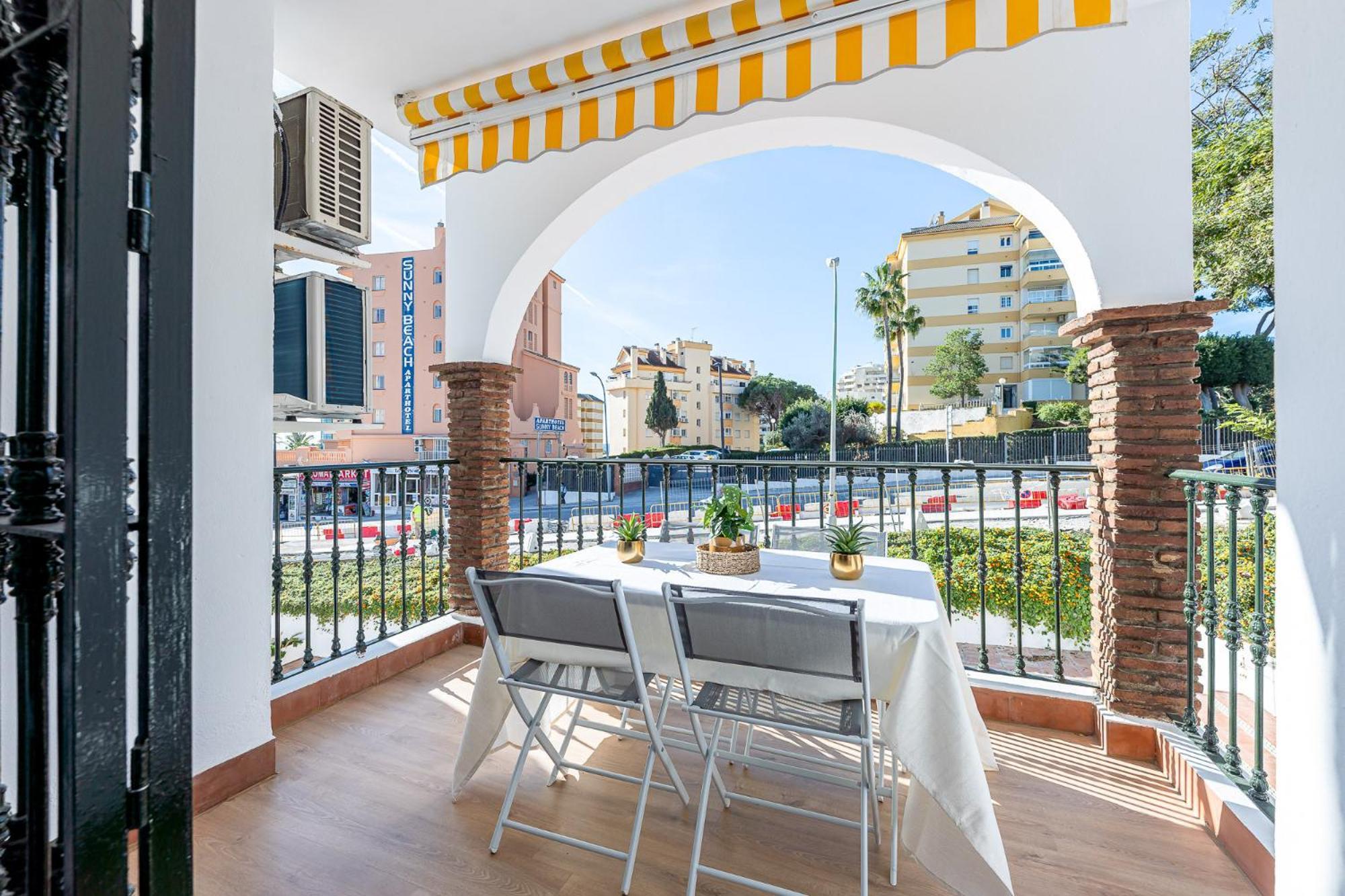 797 - En Pueblo Quinta A 1 Min De La Playa Apartment Benalmádena